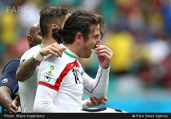 اشک های آندو پس از بازی ایران و بوسنی